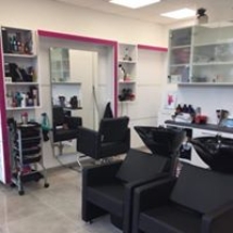 karmincak_exluziv_szepsegszalon_gyor_03 karmincak_exluziv_szepsegszalon_gyor_03