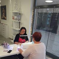 karmincak_szepsegszalon_gyor_mukorom_pedikur_23 karmincak_szepsegszalon_gyor_mukorom_pedikur_23